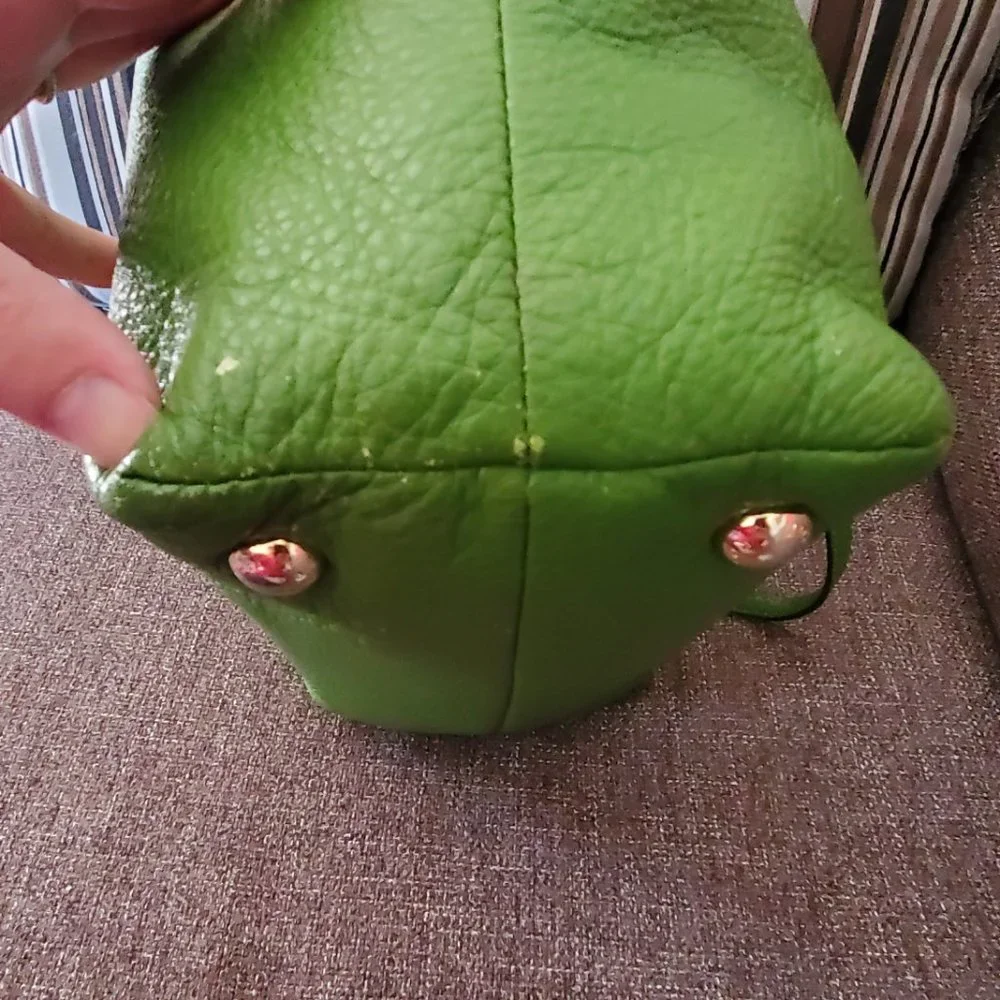 Michael Kors Tote, Green Leather - Picture 11 of 11